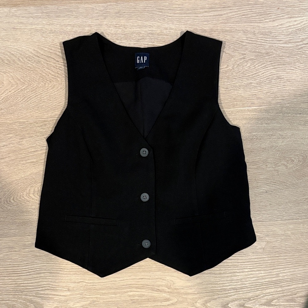 GAP Classic Black Vest